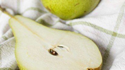 Pear and walnut salad with ginger spiced chicken